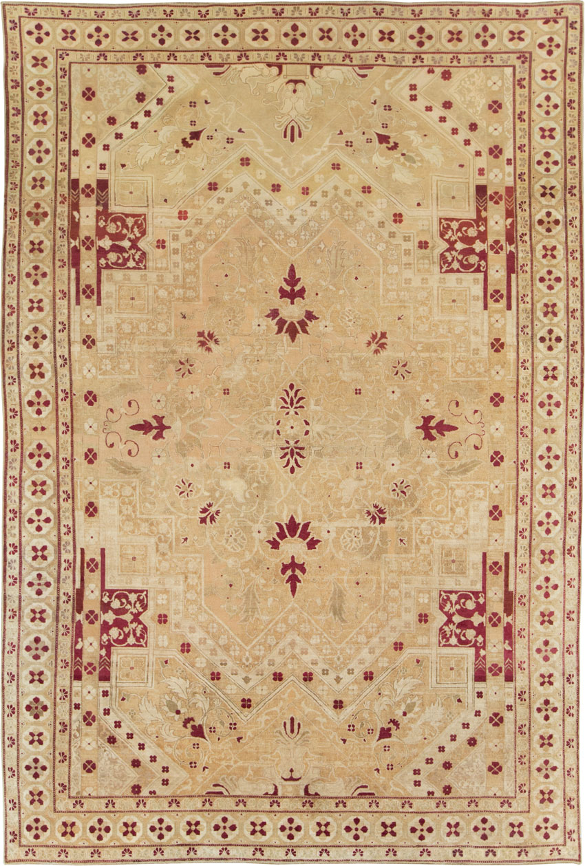 Vintage Indian Agra Carpet, No.24135 - Staging
