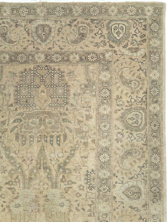 Vintage Persian Tabriz Accent Carpet, No.24210 - Staging