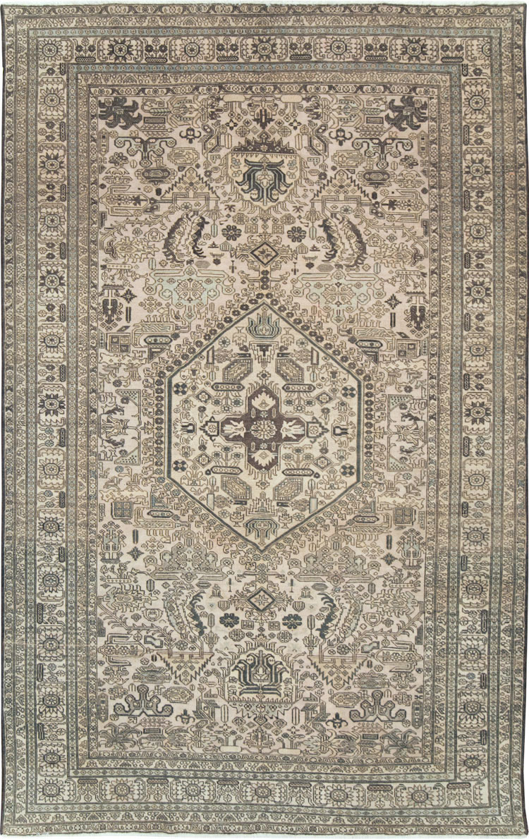 Vintage Persian Tabriz Accent Carpet, No.24219 - Staging