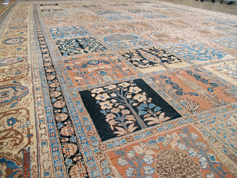 Antique Persian Tabriz Hagi Jalili Carpet, No.24283 - Staging