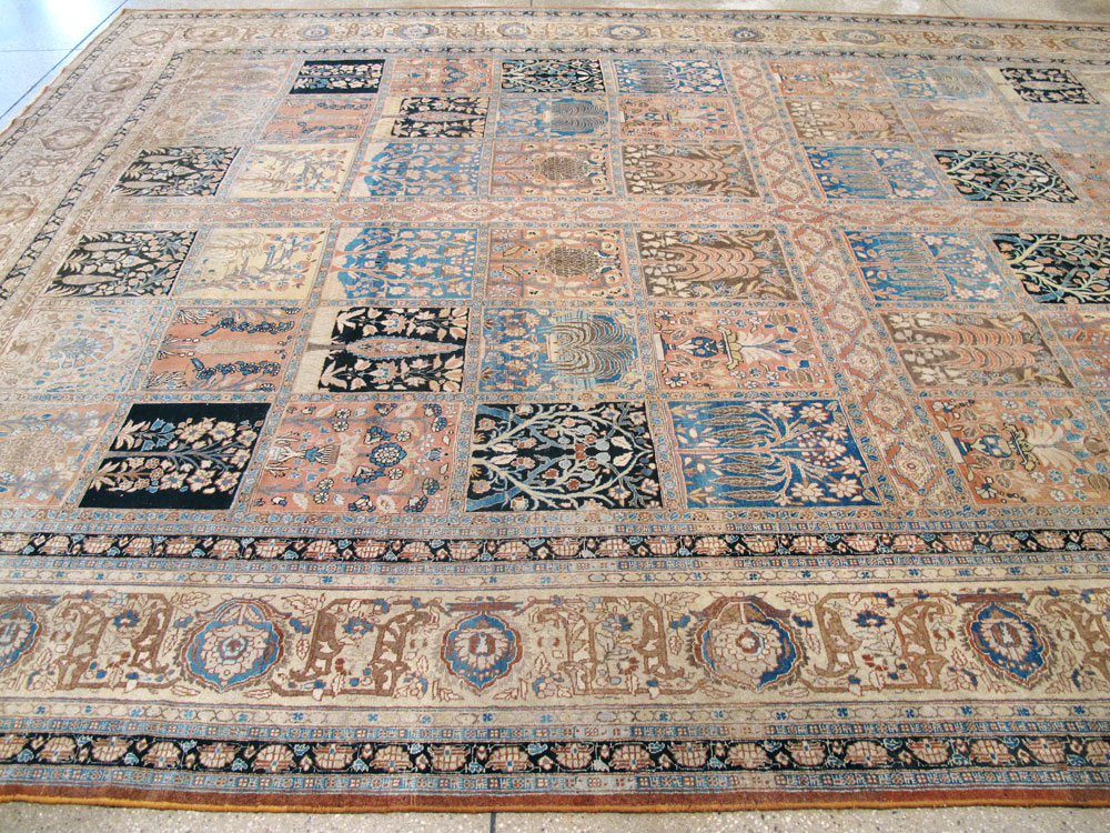 Antique Persian Tabriz Hagi Jalili Carpet, No.24283 - Staging