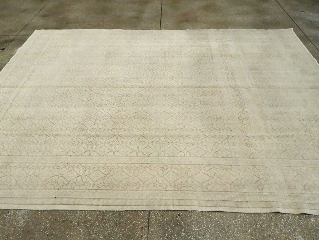 Vintage Turkish Sivas Distressed Carpet, No.24288 - Staging
