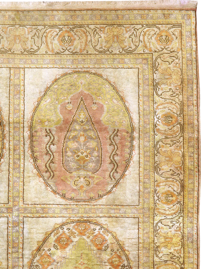 Vintage Turkish Sivas Rug, No.24292 - Staging