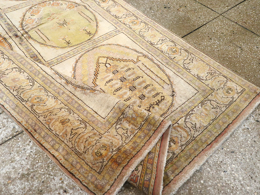 Vintage Turkish Sivas Rug, No.24292 - Staging