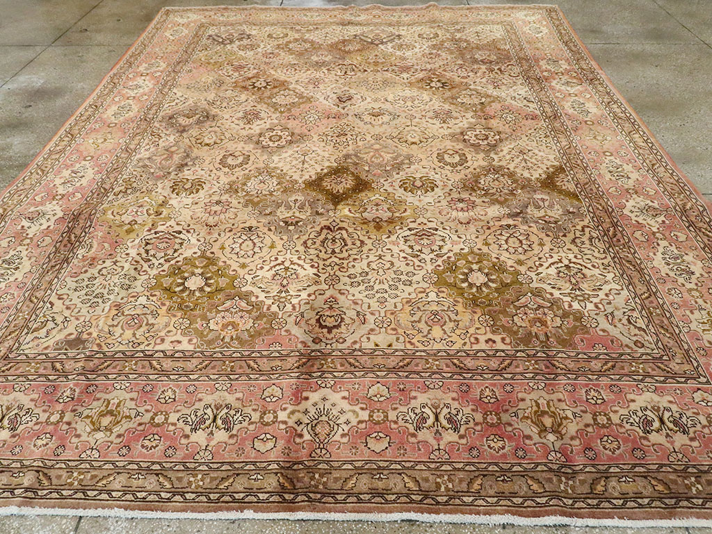 Vintage Persian Tabriz Carpet, No.24321 - Staging