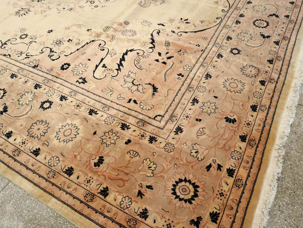 Antique Turkish Sivas Carpet, No.24322 - Staging