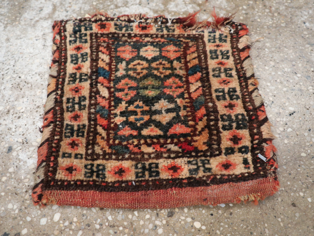 Vintage Persian Shiraz Bag, No.24343 - Staging