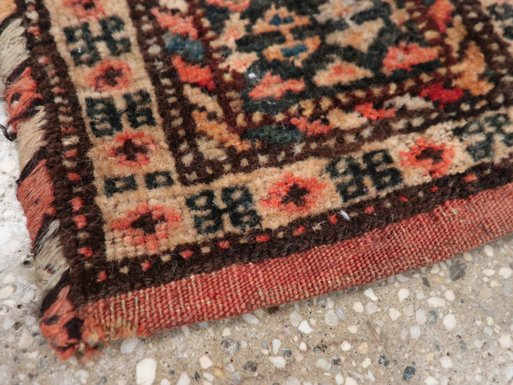 Vintage Persian Shiraz Bag, No.24343 - Staging