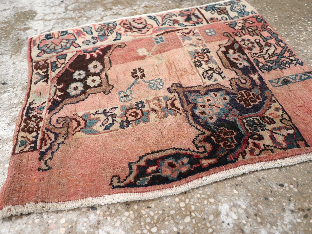 Vintage Persian Bidjar Rug, No.24348 - Staging