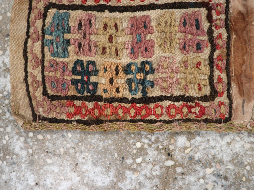 Vintage Persian Bag , No.24354 - Staging