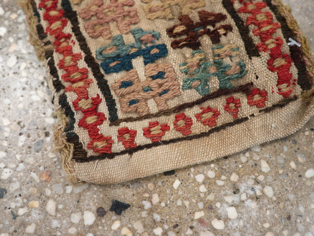 Vintage Persian Bag , No.24354 - Staging