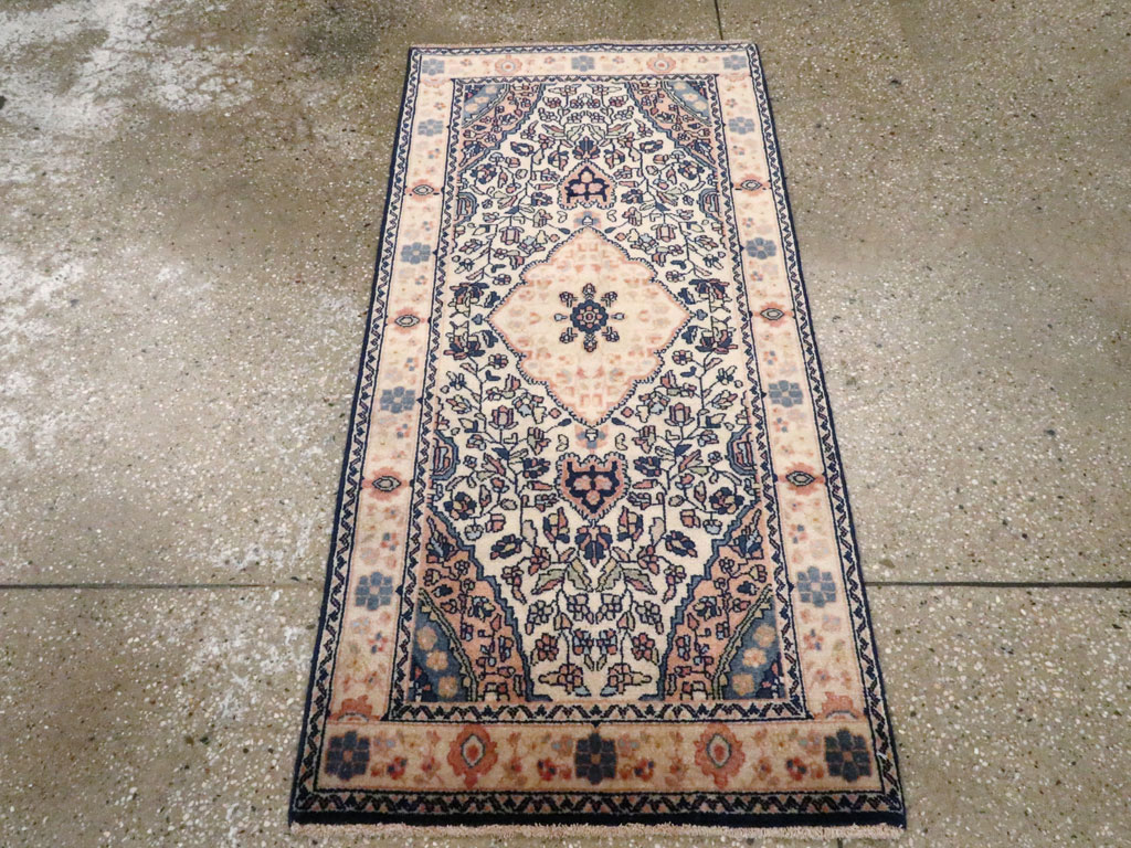 Modern Indo-Tabriz Rug, No.24383 - Staging