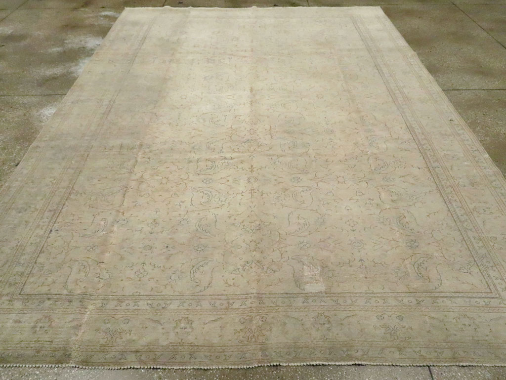 Vintage Turkish Sivas Distressed Carpet, No.24414 - Staging