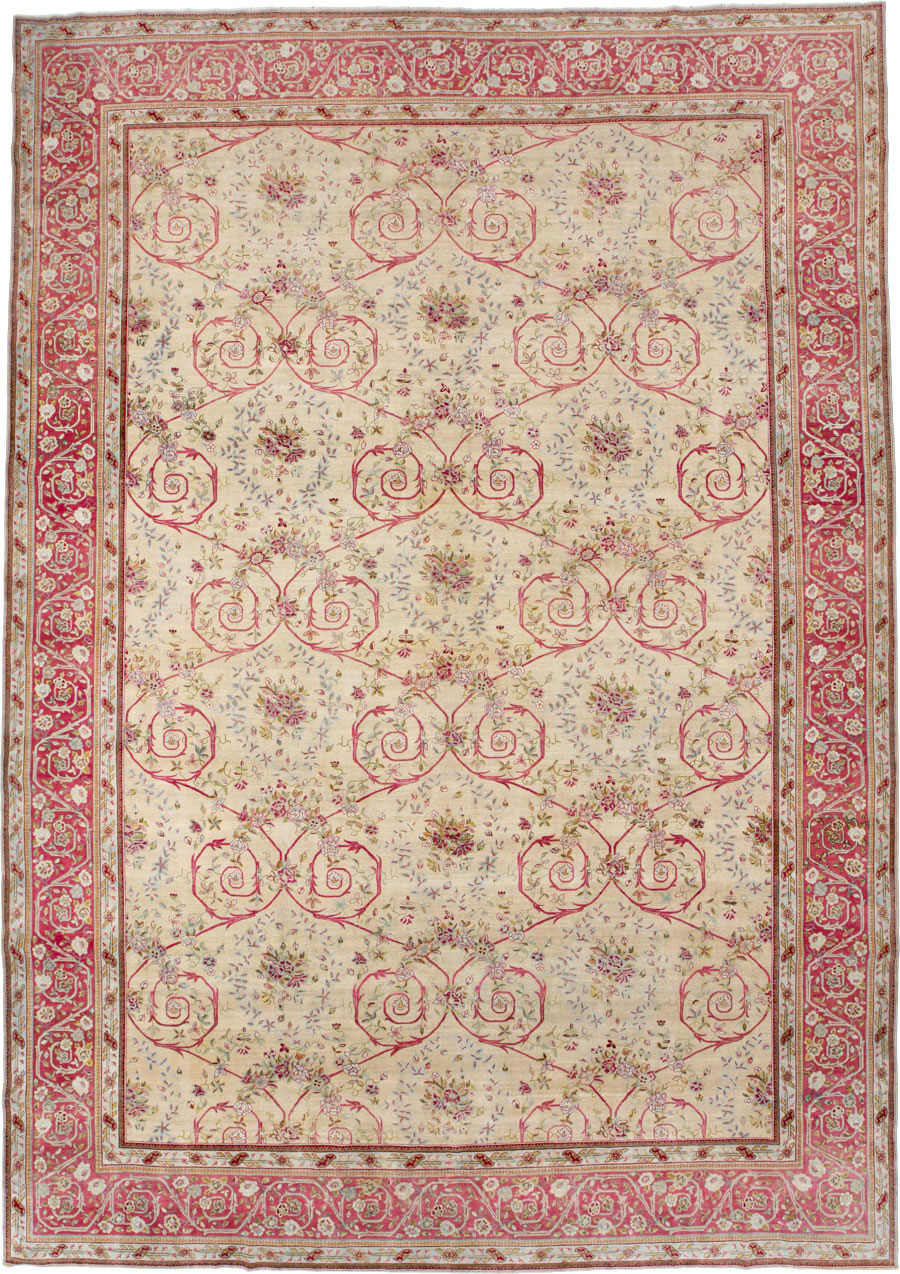 Antique Persian Sarouk Carpet, No.24433 - Staging