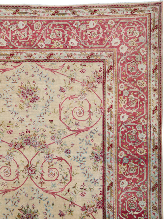 Antique Persian Sarouk Carpet, No.24433 - Staging