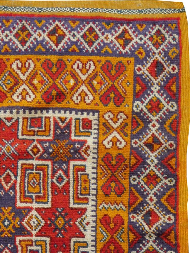 Vintage Moroccan Rug, No.24460 - Staging