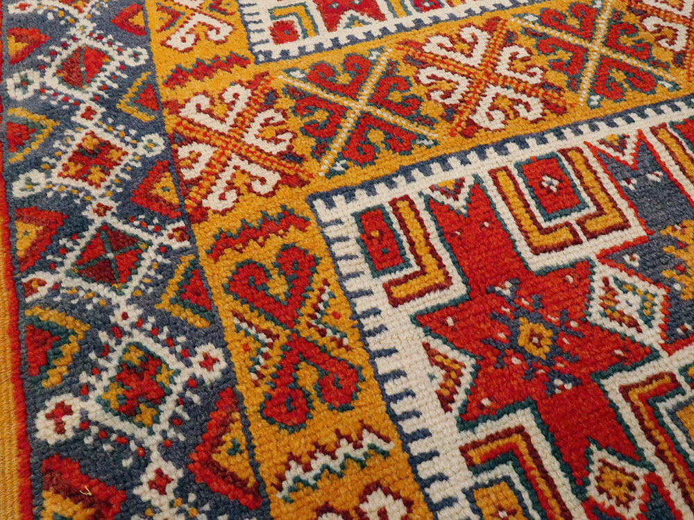 Vintage Moroccan Rug, No.24460 - Staging