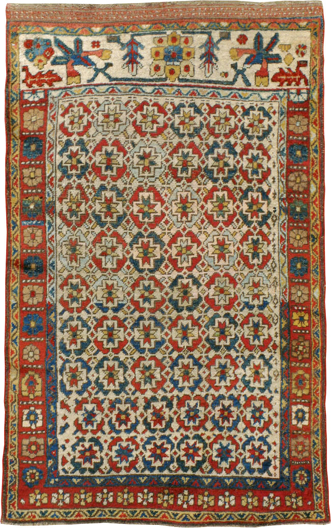 Antique Persian Kurd Bidjar Rug, No.24473 - Staging