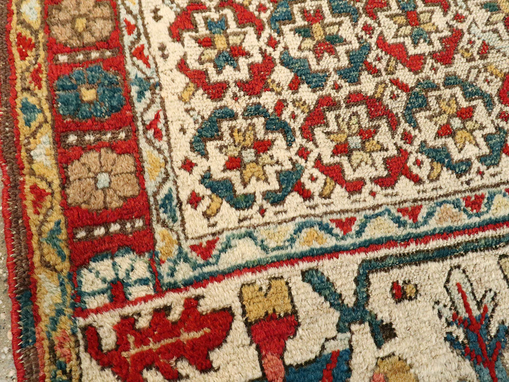Antique Persian Kurd Bidjar Rug, No.24473 - Staging