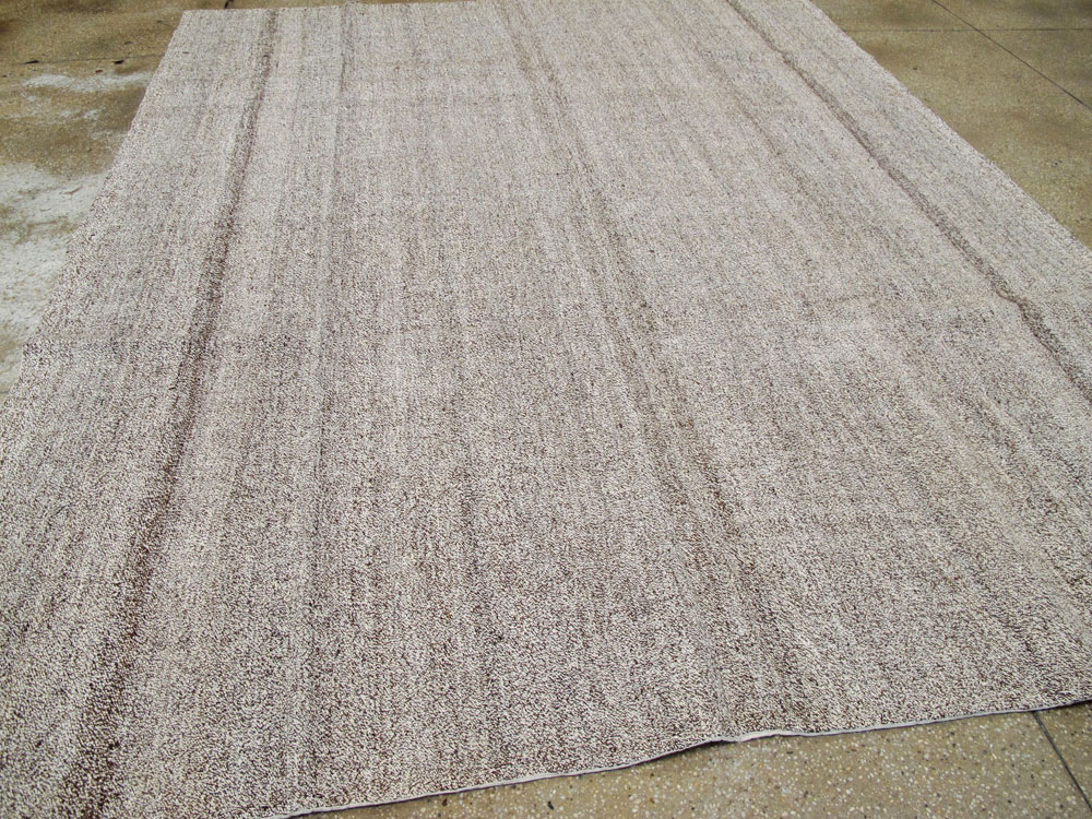 Vintage Turkish Flat-weave Kilim, No.24504 - Staging