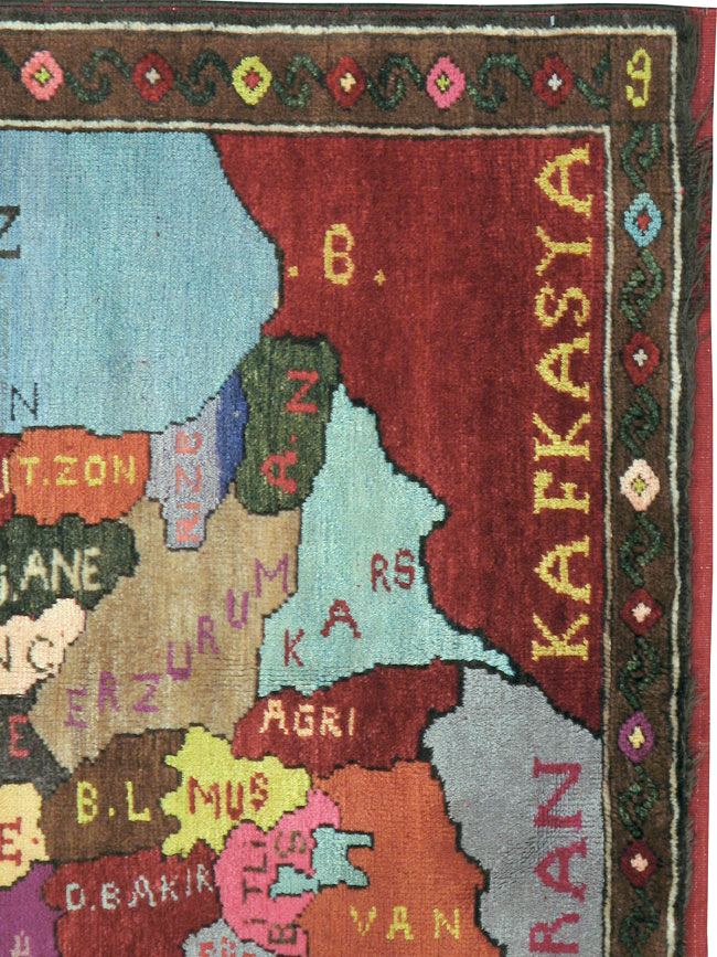 Vintage Turkish Anatolian Map Rug, No.24515 - Staging