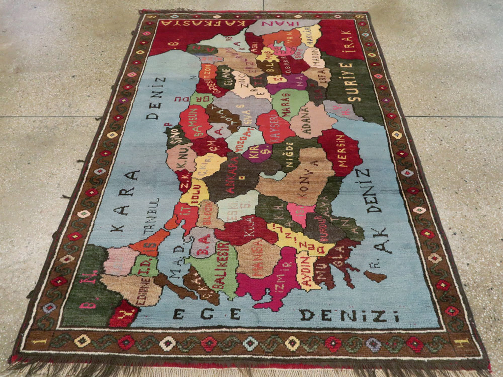 Vintage Turkish Anatolian Map Rug, No.24515 - Staging