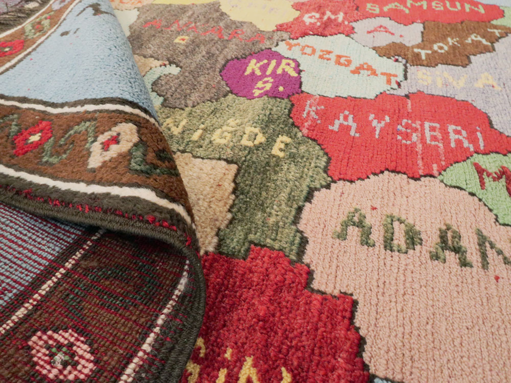 Vintage Turkish Anatolian Map Rug, No.24515 - Staging