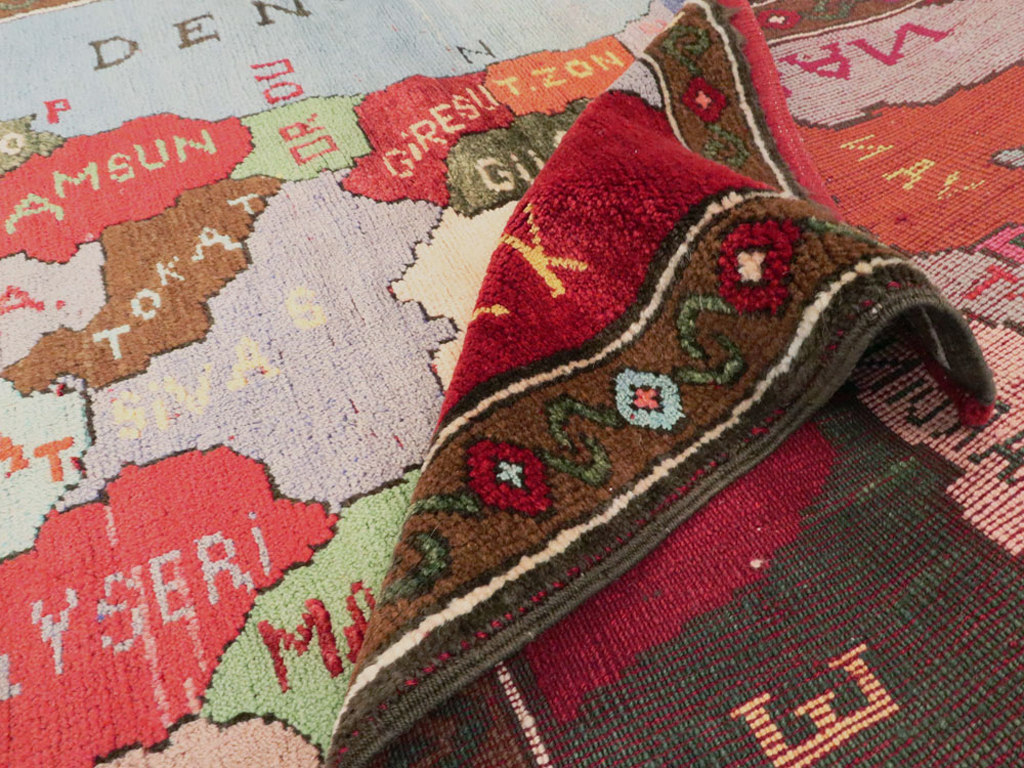 Vintage Turkish Anatolian Map Rug, No.24515 - Staging