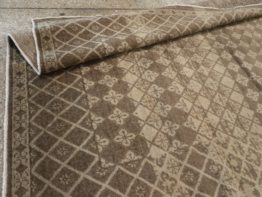 Vintage Turkish Sivas Rug, No.24520 - Staging