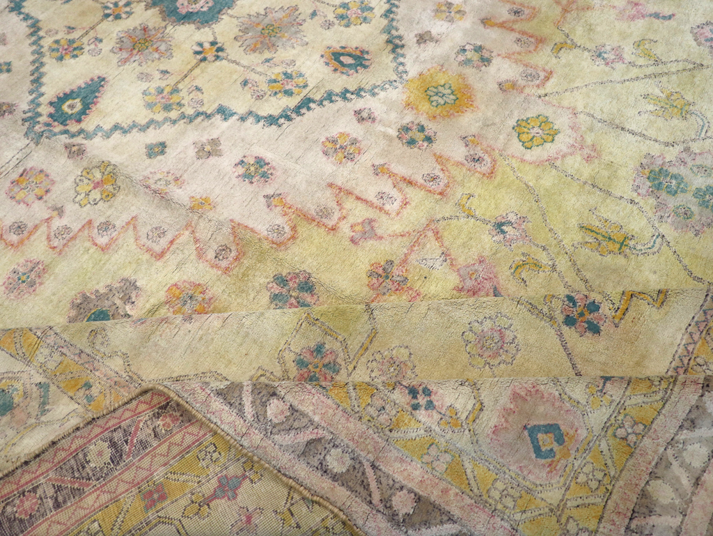 Vintage Indian Cotton Agra Carpet, No.24524 - Staging