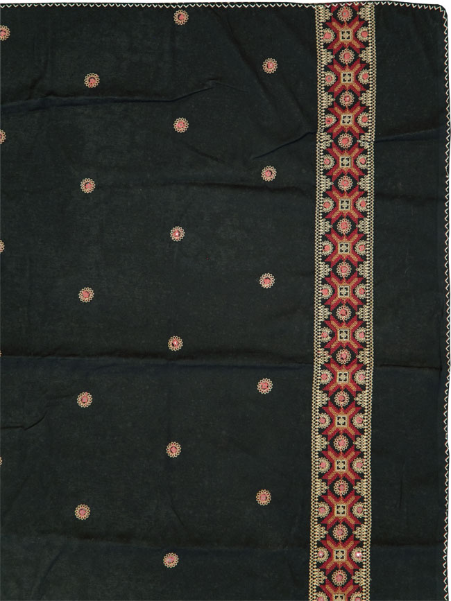 Vintage Persian Embroidered Textile, No.24590 - Staging