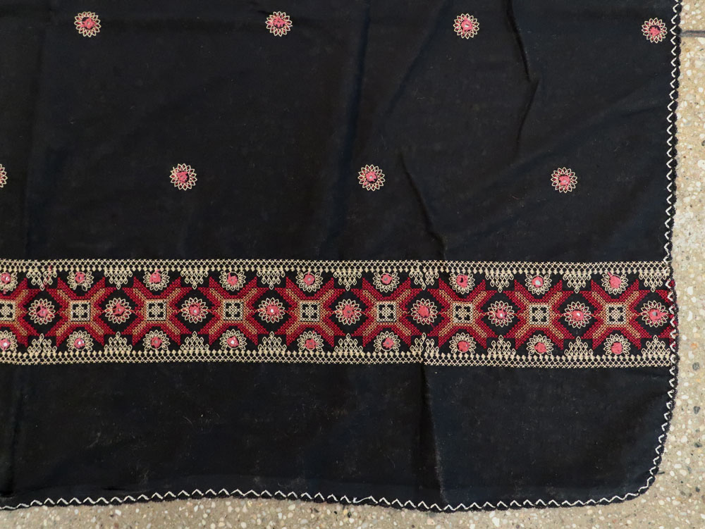 Vintage Persian Embroidered Textile, No.24590 - Staging