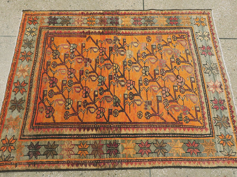 Vintage Persian Malayer Rug, No.24598 - Staging