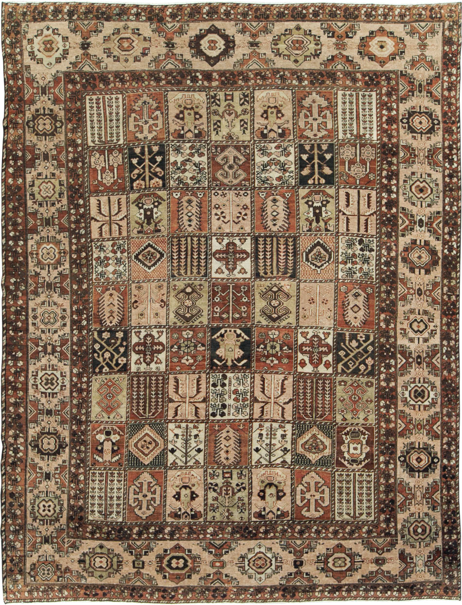 Vintage Persian Bakhtiari Room Size Rug, No.24672 - Staging