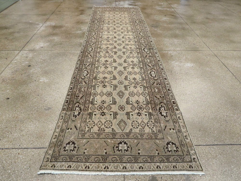 Vintage Perisan Malayer Runner, No.24711 - Staging