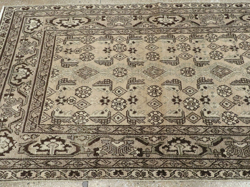 Vintage Perisan Malayer Runner, No.24711 - Staging