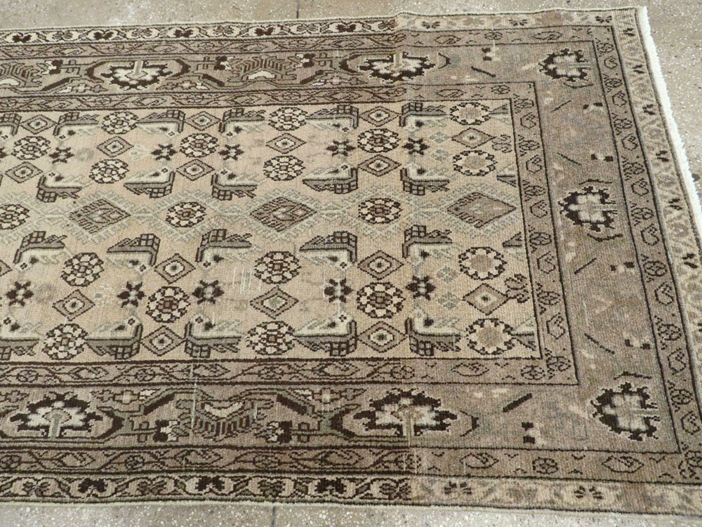 Vintage Perisan Malayer Runner, No.24711 - Staging