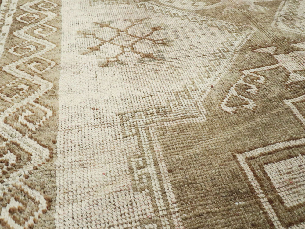 Vintage Turkish Anatolian Gallery Carpet, No.24737 - Staging