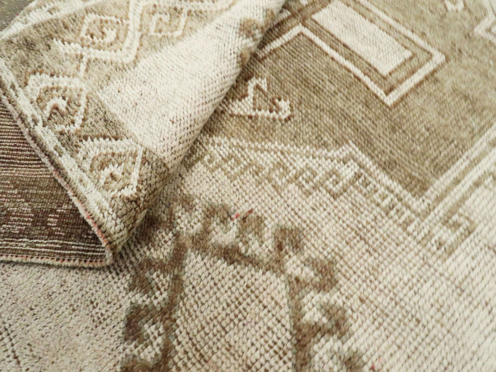 Vintage Turkish Anatolian Gallery Carpet, No.24737 - Staging