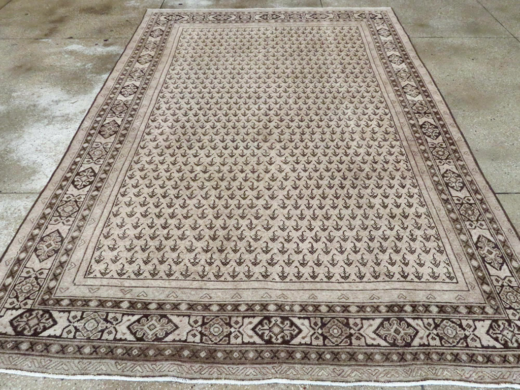 Vintage Persian Mahal Carpet, No.24740 - Staging