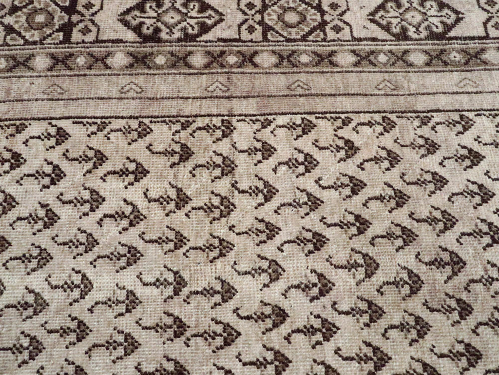 Vintage Persian Mahal Carpet, No.24740 - Staging