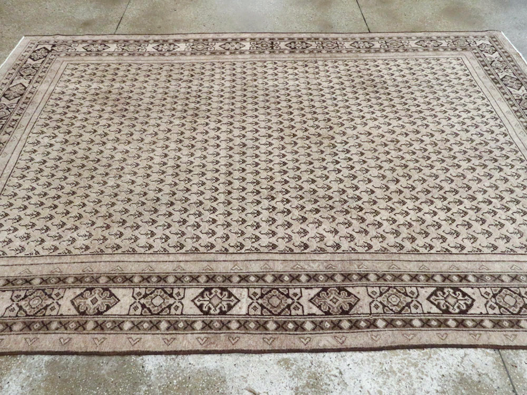 Vintage Persian Mahal Carpet, No.24740 - Staging