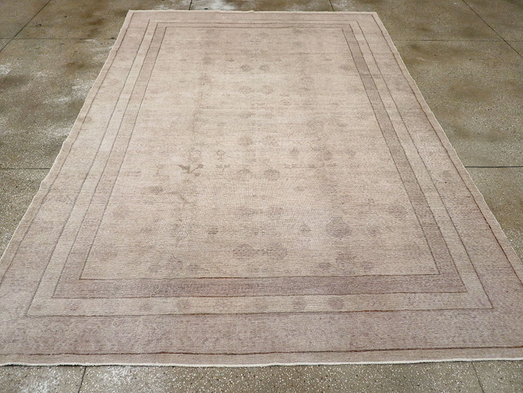 Vintage East Turkestan Khotan Carpet, No.24762 - Staging