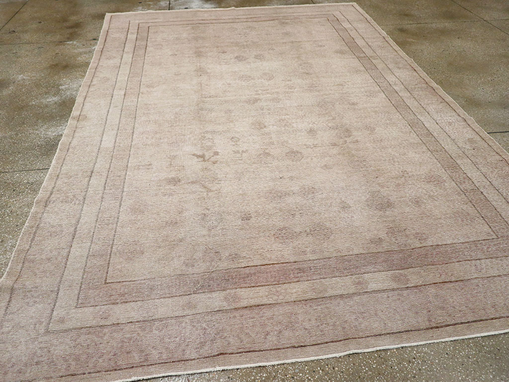 Vintage East Turkestan Khotan Carpet, No.24762 - Staging