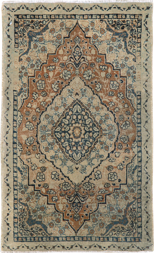 Antique Persian Tabriz Hagi Jalili Throw Rug, No.24874 - Staging