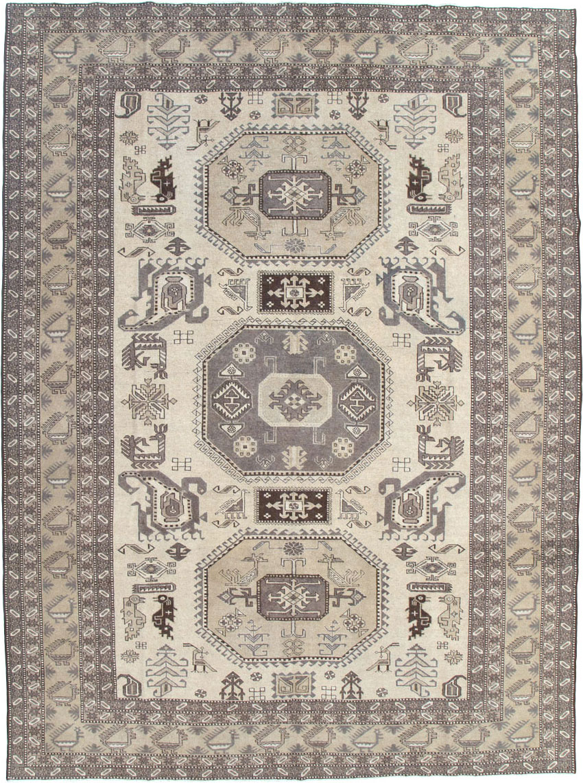 Vintage Persian Veece Carpet, No.24880 - Staging