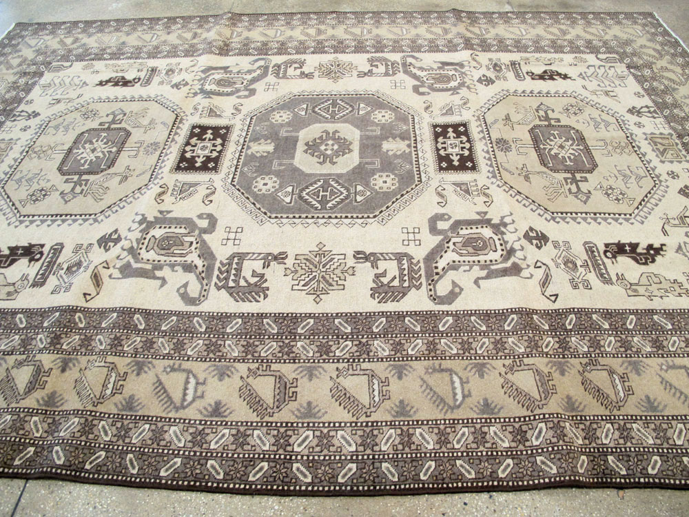 Vintage Persian Veece Carpet, No.24880 - Staging