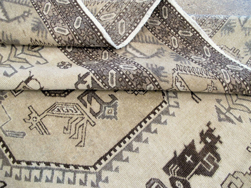 Vintage Persian Veece Carpet, No.24880 - Staging