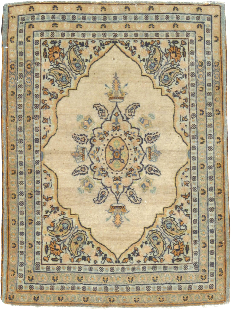 Antique Persian Tabriz Hagi Jalili Rug, No.25041 - Staging