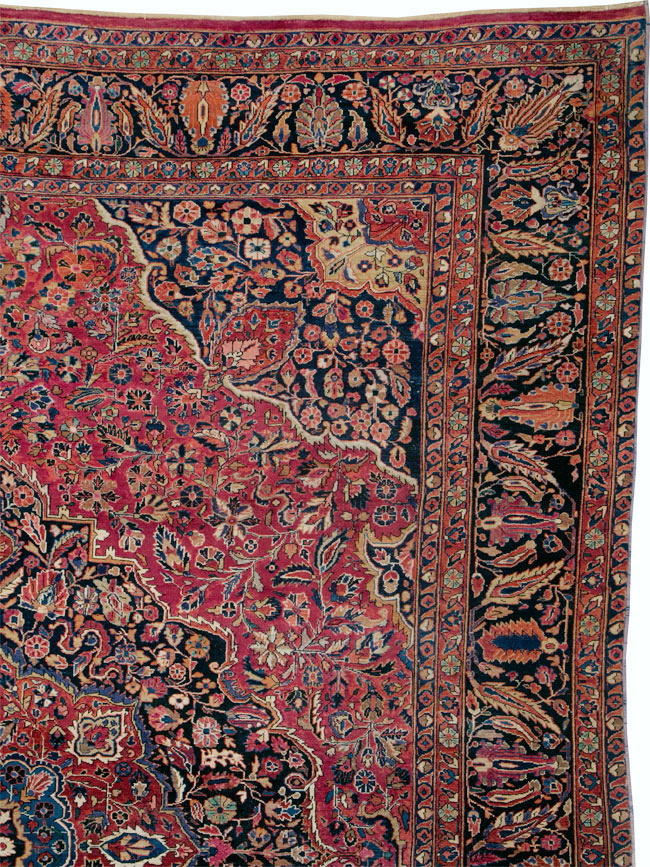 Antique Persian Sarouk Carpet, No.25095 - Staging